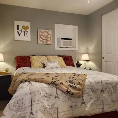 Blue Cottage, Cozy Cottage Near Vinoy, Downtown, Beaches-2