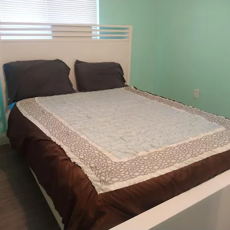 Mimo Home Studio With Private Entrance & Key-2