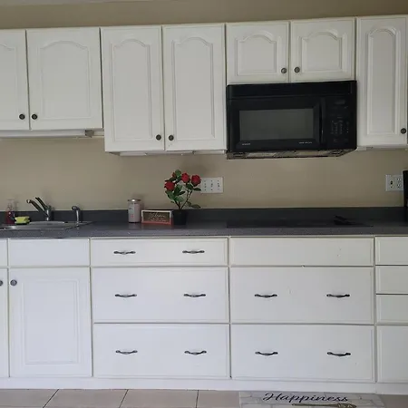 Entire Guesthouse 5 Mins To Siesta Key & Downtown-2