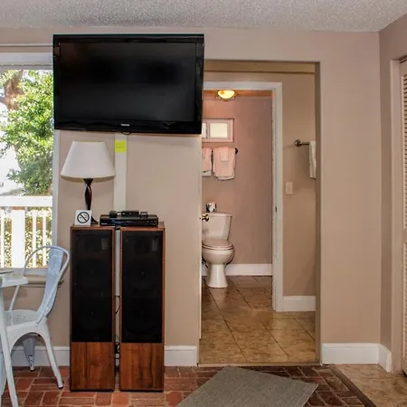 Inn At Camachee Harbor Deluxe 19-2