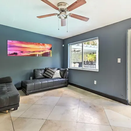 Spacious Miami Getaway - Outdoor Oasis And Bbq!-2