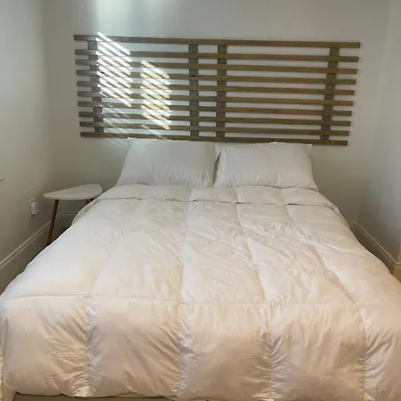 Chic Suite By The Beach-3