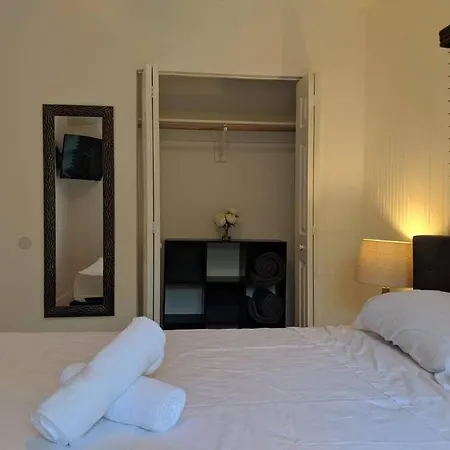 3 Bedroom Miami Home 15 Minutes To The Beach-3