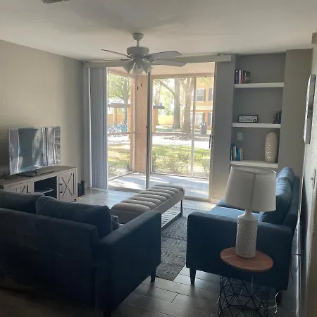 Sandlake Private Residences Condo-3