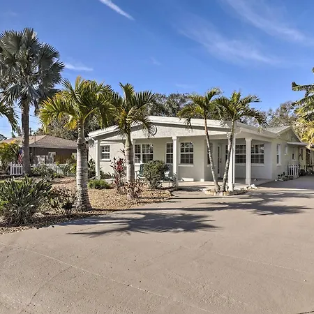 Tarpon Springs Vacation Rental With Pool!-3