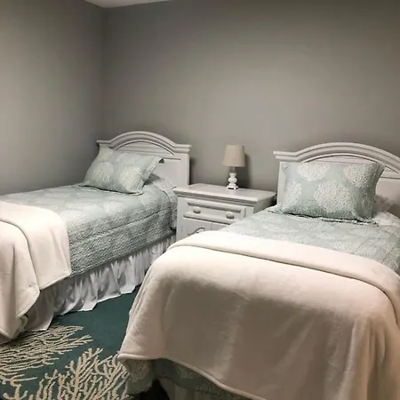 Lake View Coastal Home 3 Miles From Beach-2
