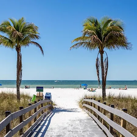 Estero Island Beach Villas 203, 2 Bedroom Gulf Front, Heated Pool, Sleeps 8-3