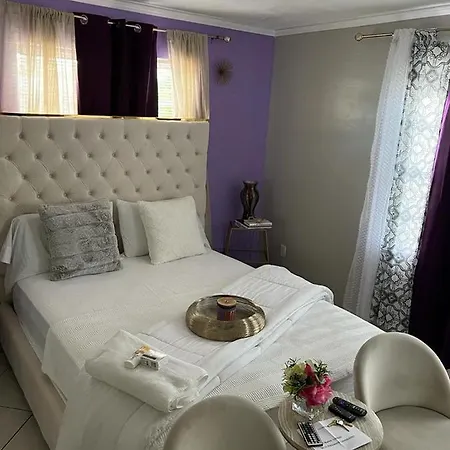 Tashouse-2
