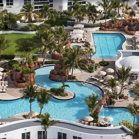 Luxurious Beach Resort, Bay View, Gym-3