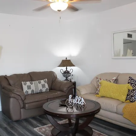 Luxurious Suite By Hard Rock Stadium And Casino-2