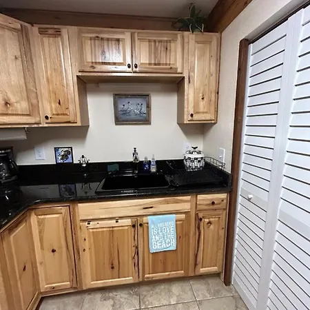 Ocean Breeze Bungalow-3