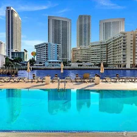 Spectacular Apartment Amazing Pool Near Beach-2