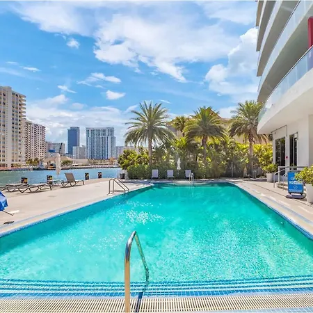 Spectacular Apartment Amazing Pool Near Beach-3
