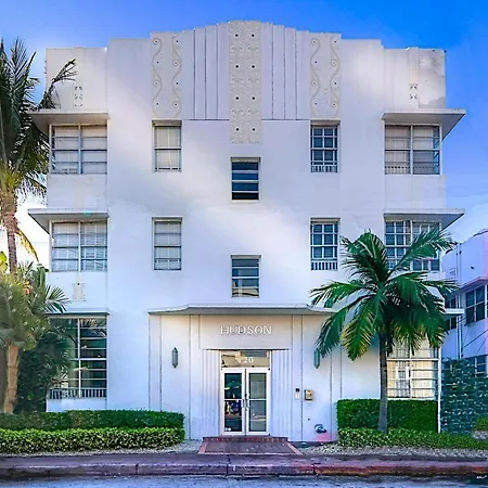 Spacious Private Sobe Studio-2