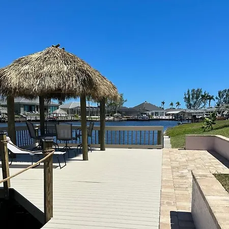 Hidden Harbor Sw Cape- Waterfront Private Home Locally Owned & Managed, Fair & Honest Pricing-2