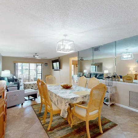 Whispering Palms At Sandpiper, Unit 102-3