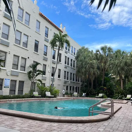 Blue Orchid Apartment-Palm Beach-Pool-3