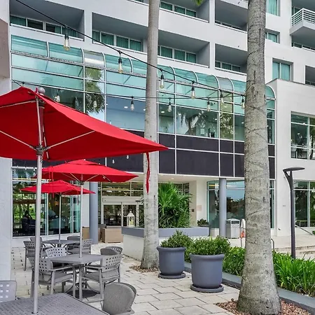 Intracoastal Waterview - Central- Fort Lauderdale - Steps To Beach-3