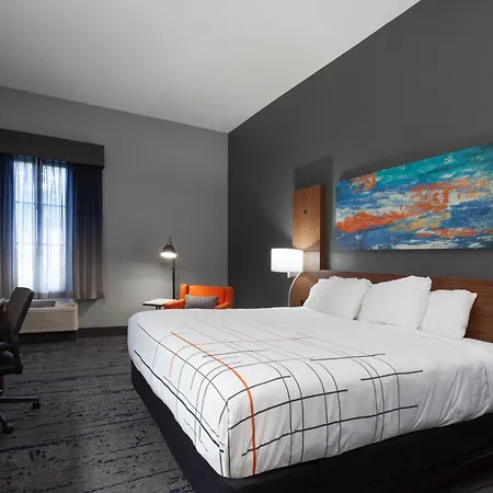 La Quinta By Wyndham St. Petersburg Northeast *Newly Renovated-3
