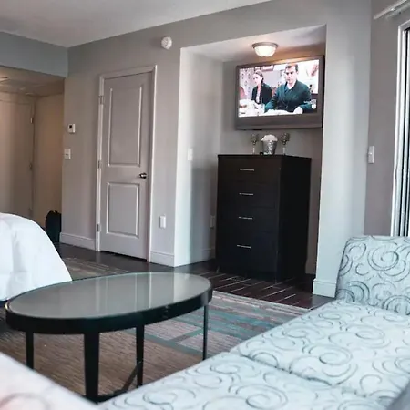 Enclave Hotel And Suites Studio-3