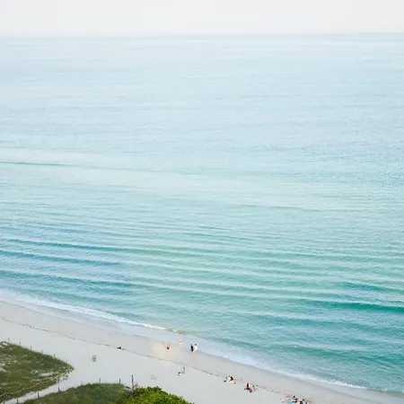Plustay: Miami Beach Oasis Resort-3