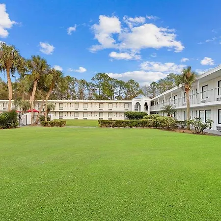 Developer Inn & Suites Airport Jax, A Baymont By Wyndham-2