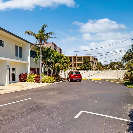 Belleair Beach Club 214-3