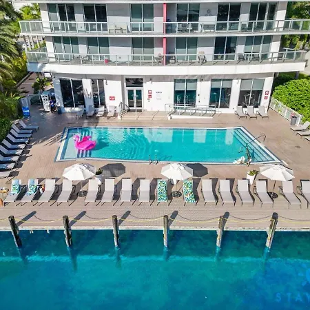 Pool - Infinite View -Balcony And Gym-3