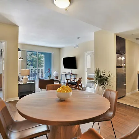 Dharma Home Suites South Miami At Red Road Commons-3
