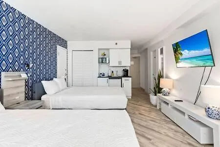 Newly Remodeled Beachfront Studio With Pool-2