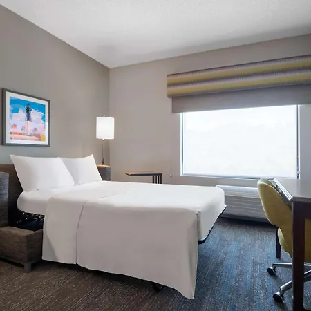 Hampton Inn Deerfield Beach-3