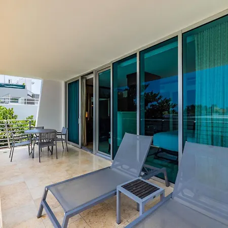 Suites Ocean Drive Hotel-3