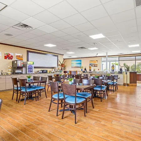 Quality Inn & Suites Tampa Near Fairgrounds And Casino-2