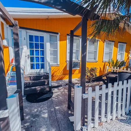 Playa Esmeralda One Bedroom Cottages-3