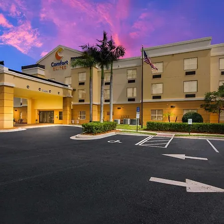Comfort Suites Vero Beach I-95-2