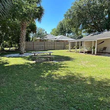 Calypso Pensacola In East Hill Neighborhood !-3