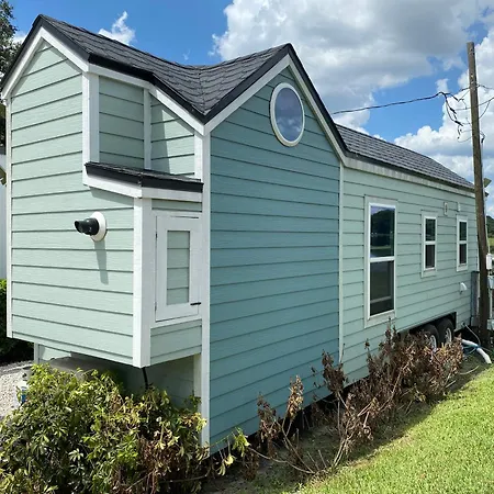Orlando Lakefront Tiny Homes 6 Plus Month Rentals-2
