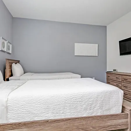 Encore Resort 8 Bedroom Home With Pool 2114-2