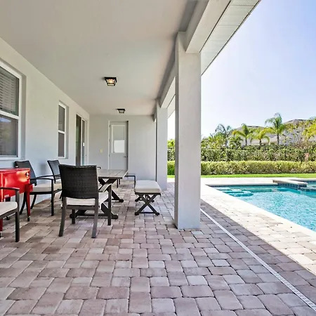 Encore Resort 8 Bedroom Home With Pool 2114-3