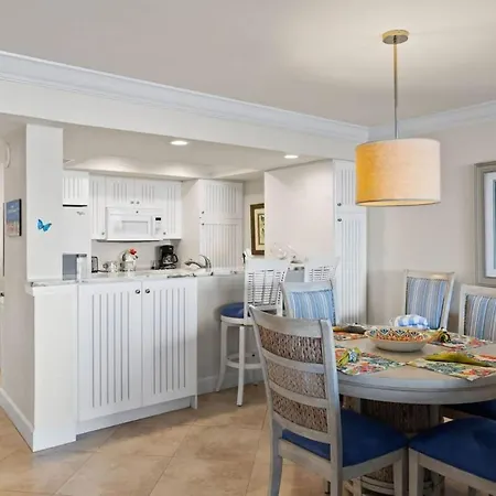 Harbour Tower 414 - Gorgeous Renovated 2 Bedroom Residence-3