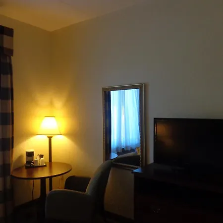 Ruskin Inn Tampa-Sun City Center-2