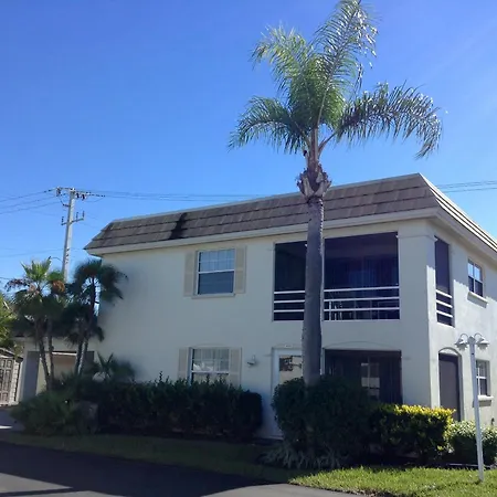 Island House Beach Resort 40B-3