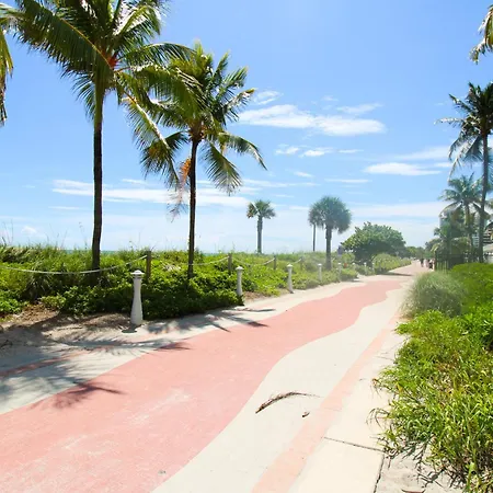 Castle 828 Oceanfront View With Balcony, Pool, Tennis, Beach Access And Free Parking!-2