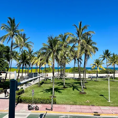 Majestic Hotel South Beach-2