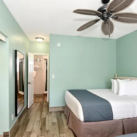 Shoreline Suites & Cabana Cottages - Beachfront-3