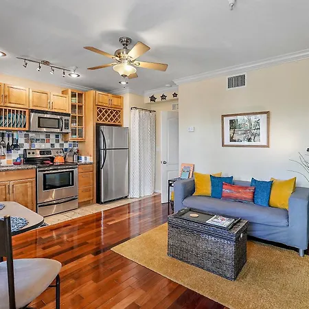 Wine-Dine-Sunshine Cozy Flat In The Heart Of Dtsp-3