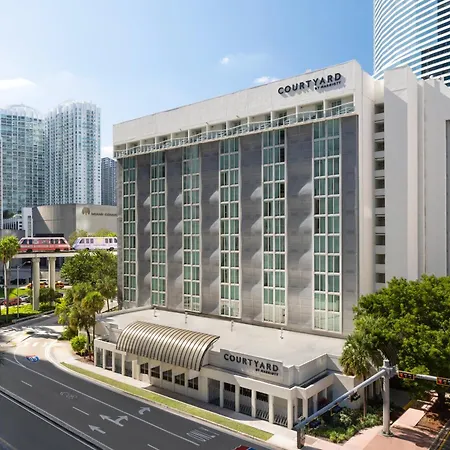 Courtyard Miami Downtown Brickell Area-2