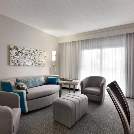 Courtyard By Marriott Fort Myers Cape Coral-2