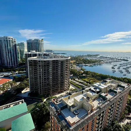 Balcony Ocean Views - Pool, Gym, Wi-Fi & Parking-3