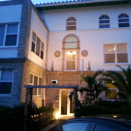 Silvia Miami Beach-3